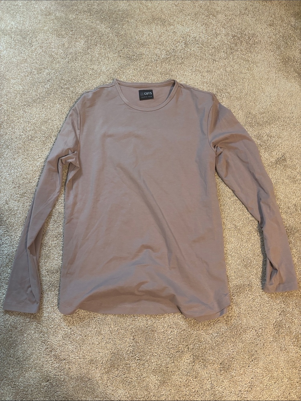 Cuts Curve Hem  Mens Long-Sleeve Crewneck Shirt in Taupe